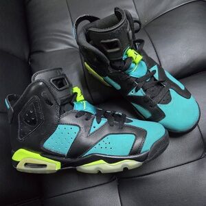 Kids Black and Teal Sneakers Jordan